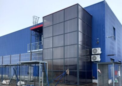 Ocelová konstrukce na míru pro technické opláštění objektu Tesco – David Tymel, Kovovýroba Ostrava