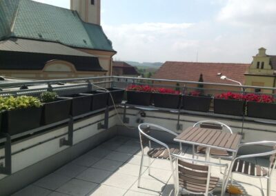 Zábradlí na terasu nebo balkon vyrobím přesně podle prostoru vašeho domu, firmy nebo komerční budovy. David Tymel, Kovovýroba Ostrava.